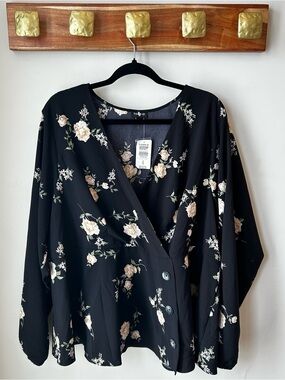 BNWT Torrid Black Floral Wrap Blouse Plus Size 26